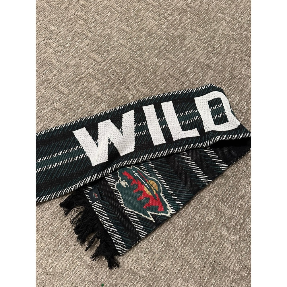 Adidas Minnesota Wild NHL Scarf Green Plaid Knit Authentic Headwear Collection